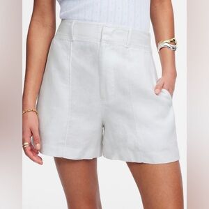 Madewell women Pintucked Shorts 100% Linen white pockets 3 1/2” inseam Sz 2 NWT